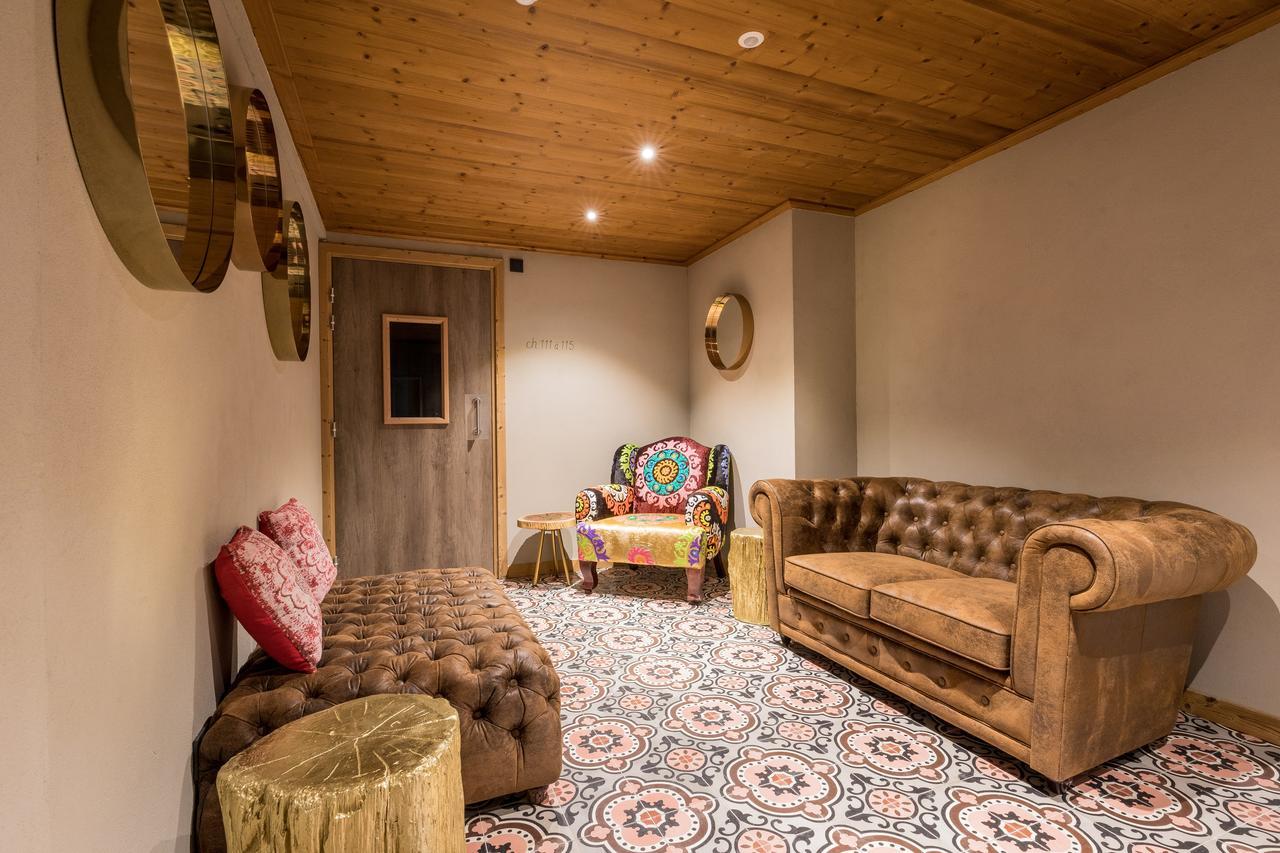 Les Cabanes De La Maison Rouge FRENCH ALPS Exterior photo